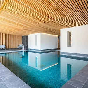 Vacancéole - Les Ecrins D'auris Appart hôtel